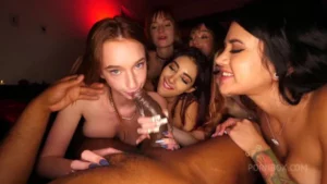 Melanie Marie And Her Friends’ Hot Orgy - MyPornerLeak Leak