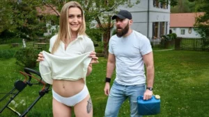 OnlyTarts – Viktoria Benz – Backyard Cunt Service - MyPornerLeak