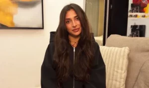 Russian brunette in stockings POV spreads her legs for vaginal ecstasy - MyPornerLeak