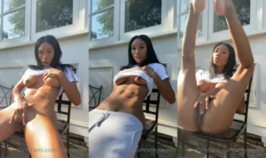 Zoeyjaymfc Fingers Outdoors In The Sun - MyPornerLeak